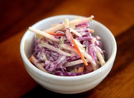 Knaprig coleslaw